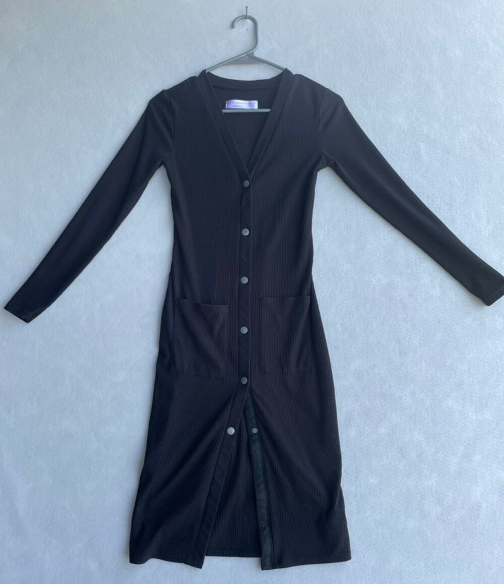 NO BOUNDARIES BLACK RIBBED BUTTON FRONT MIDI CARDIGAN DRESS - BLACK - SIZE X/S 1